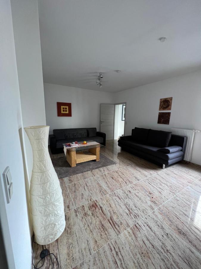 Shivas Apartment Goch