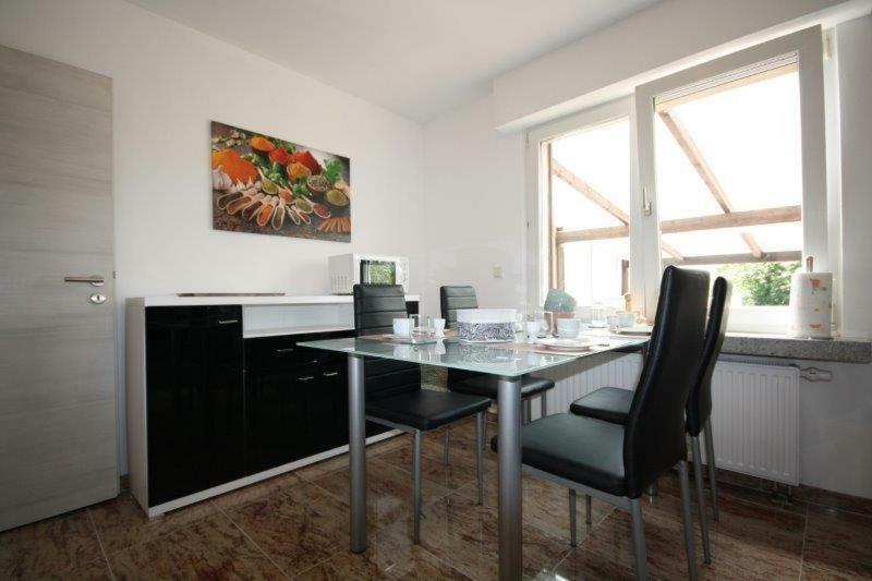 Shivas Apartment Goch